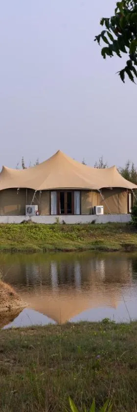 The Alampara Resort - Luxury Boutique Glamping & Water sports，位于Cheyūr的酒店
