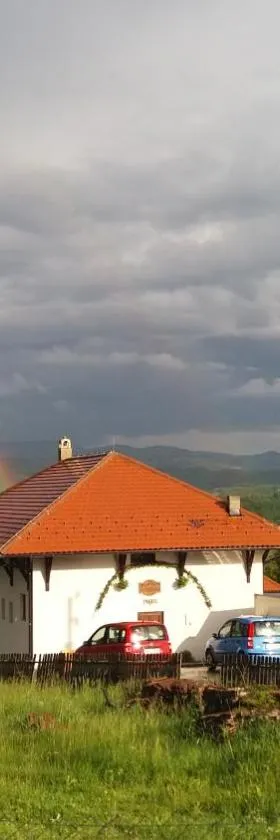 Etno selo Lelić，位于瓦列沃的酒店