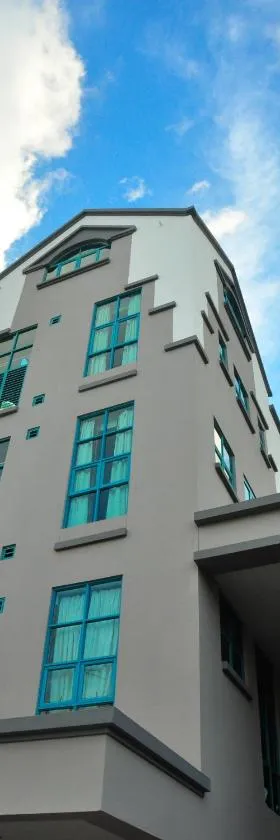 达广场酒店 ，位于Kuala Belait的酒店
