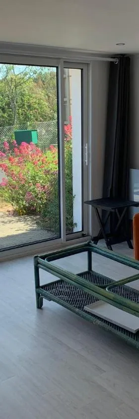 suite junior OMAHA BEACH，位于滨海圣洛朗的酒店