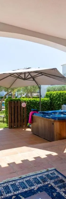 Luxury Pool and Spa - Casa Coco，位于Casas del Cura的酒店