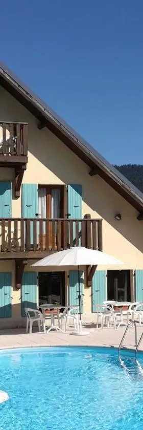 Hôtel Restaurant Les Tilleuls，位于奥特朗的酒店