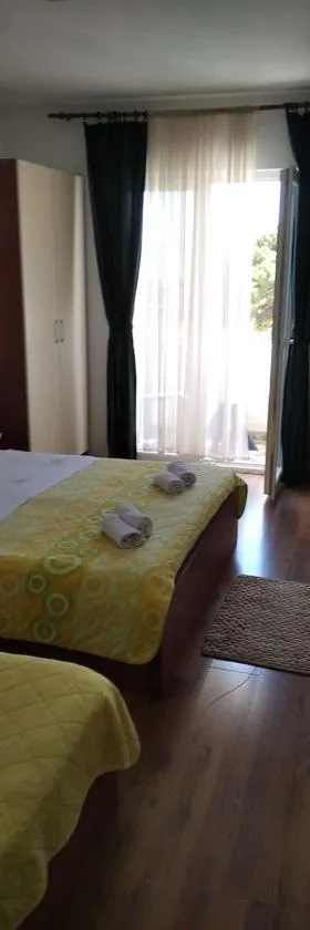 Apartman Mare，位于德尔韦尼克的酒店