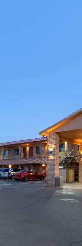 Best Western Canyon De Chelly Inn，位于钦利的酒店