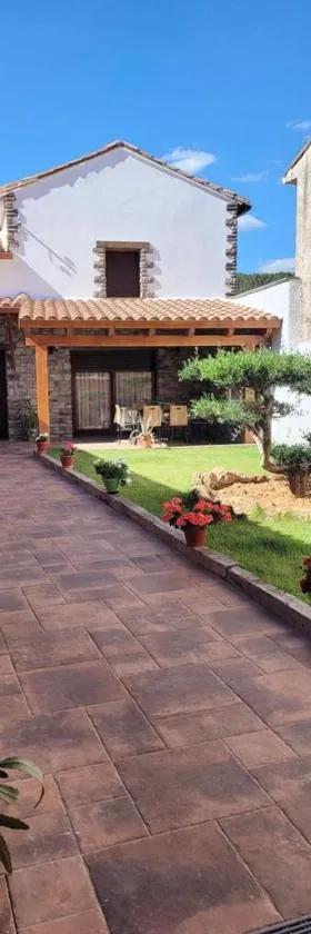 CASA RURAL SANTA AGUEDA，位于哈拉瓦的酒店