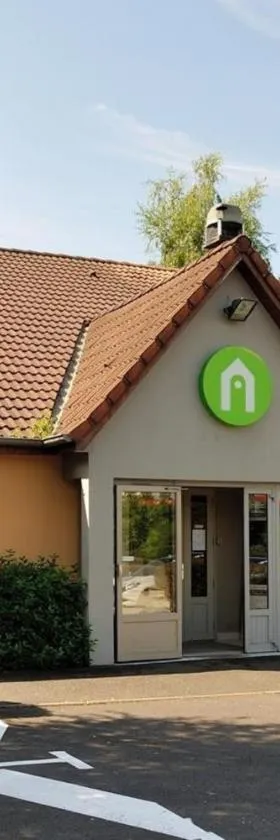 克莱蒙费朗～泰尔钟楼酒店，位于蒂耶尔的酒店