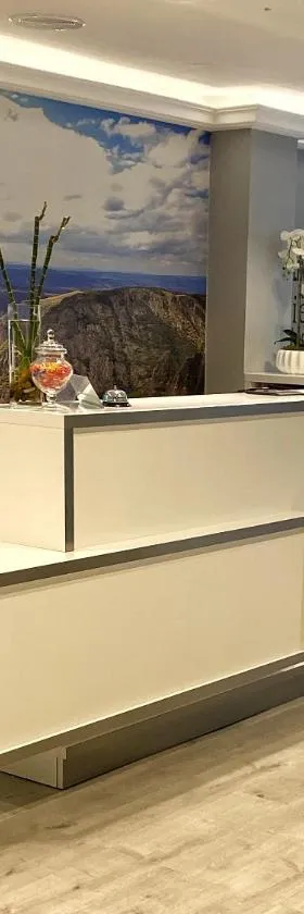 里贝拉萨克拉酒店，位于蒙福特·德·莱蒙斯的酒店