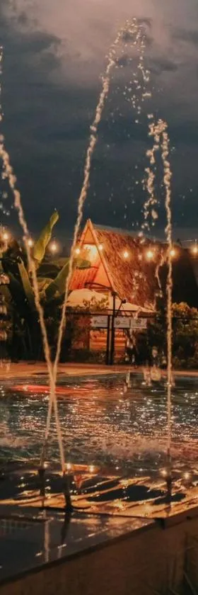 Urban Oasis Resort, Tarlac，位于丹辘的酒店