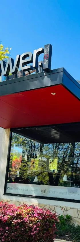 Tower Motel Marysville，位于马里斯维尔的酒店