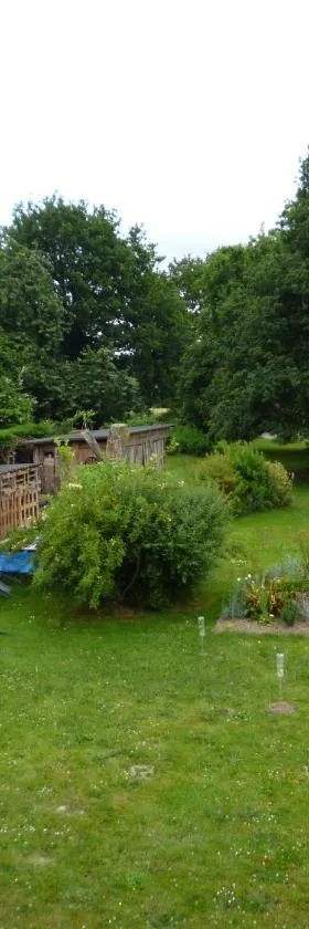 Chambre chez l'habitant près de Josselin 56，位于Guégon的酒店