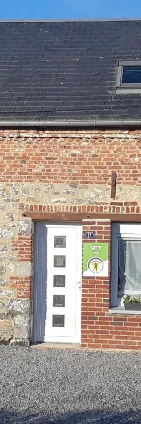 Gîtes des 4A，位于Sémeries的酒店