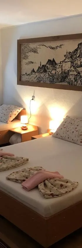 Prenoćište Gany，位于亚伊采的酒店