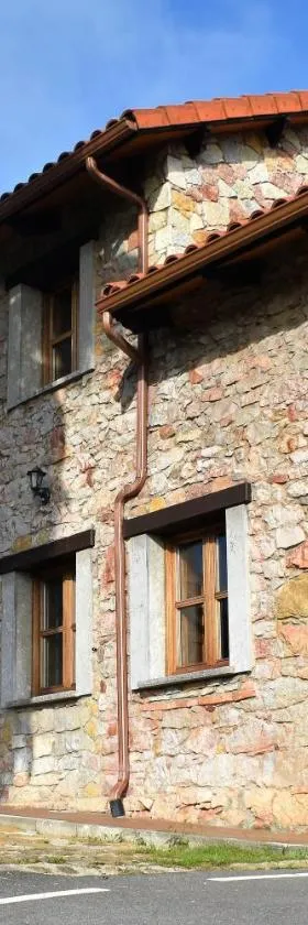 Casa Carmen y Mera，位于Ferroñes的酒店