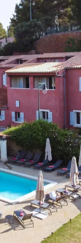 La Maison des Ocres - Provence，位于鲁西永的酒店
