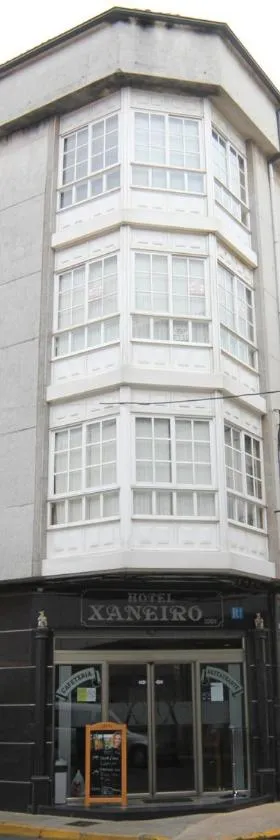 Hotel Restaurante Xaneiro，位于梅利德的酒店