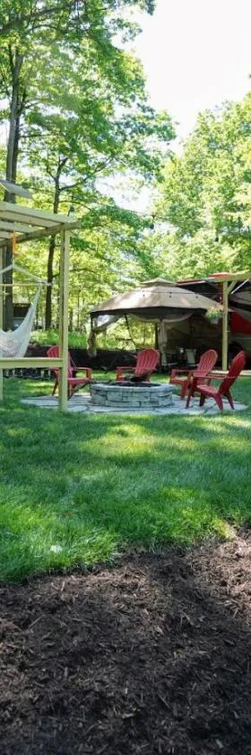 3E *Glamping at Treasure Lake*，位于杜波依斯的酒店