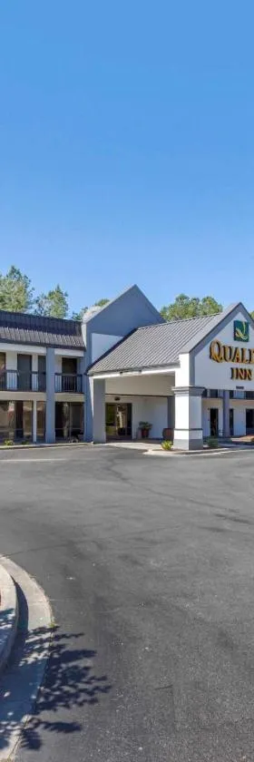 Quality Inn Walterboro，位于沃尔特伯勒的酒店
