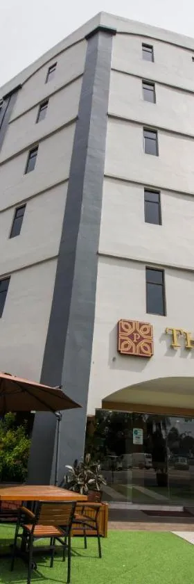 The Point Boutique Hotel，位于新山的酒店