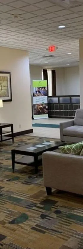 Quality Inn & Suites Downtown Mansfield，位于曼斯费尔德的酒店