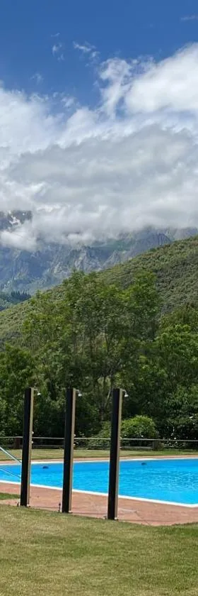 Albergue La Cabaña，位于图里恩奥的酒店