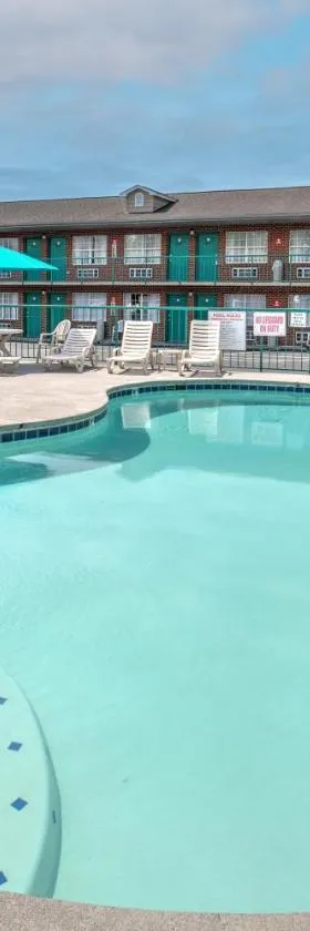 Mountain Aire Inn Sevierville - Pigeon Forge，位于赛维尔维尔的酒店