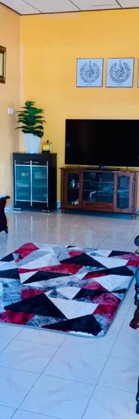 Ramizu Homestay Pokok Sena，位于Pokok Sena的酒店
