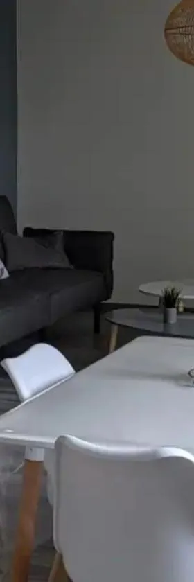 Appartement A neuf style scandinave，位于Valliquerville的酒店