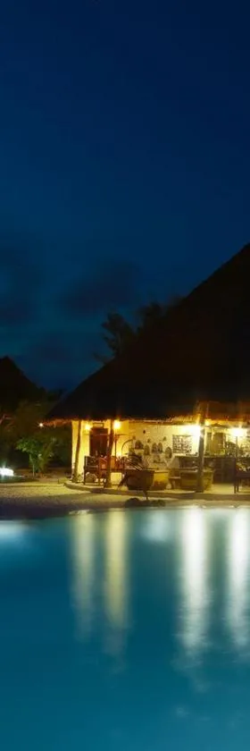 Ujamaa Beach Resort，位于Makunduchi的酒店