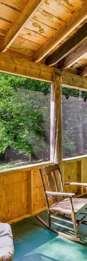 Lost Pond Cabin，位于斯克伦湖的酒店