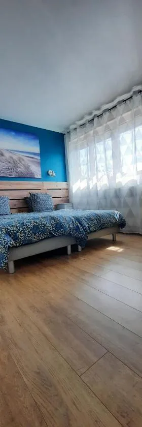 Maison Chez Lili à 200 m de la plage ,jardin privé et clos，位于格拉沃利讷的酒店