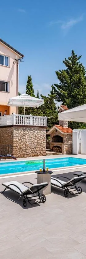 Apartments Prkačin，位于斯塔利格拉德-帕克利尼卡的酒店