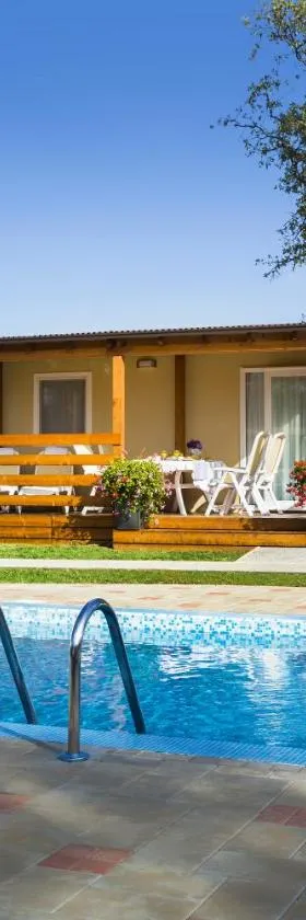 Maistra Camping Valkanela Mobile homes，位于冯塔纳的酒店