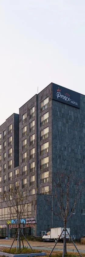 Little Prince Hotel&Condo，位于群山市的酒店