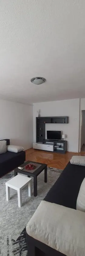 Apartman Nataša BL，位于巴尼亚卢卡的酒店