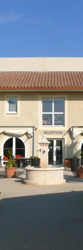 Hôtel Restaurant Les Jasses de Camargue，位于加拉尔盖莱蒙蒂厄的酒店
