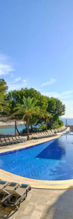 Occidental Cala Viñas，位于卡拉维尼耶斯的酒店