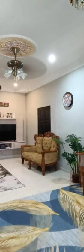 RUMAH RAISHA PRIVATE POOL，位于Kampong Padang Tenggala的酒店