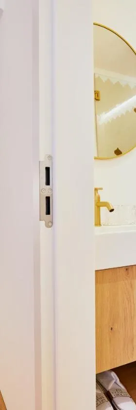 Boutiquehotel Zum Goldenen Hirschen，位于格蒙登的酒店