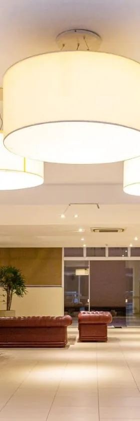 Hotel Malibu Inn，位于坎皮纳斯的酒店