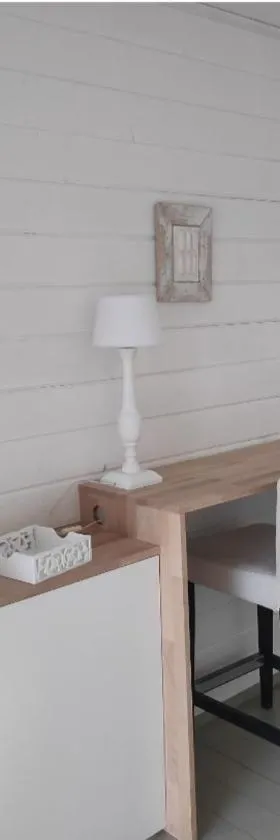Adorable Tiny House pour savourer la Provence，位于埃吉莱的酒店