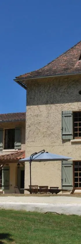 Chambre d'Hôtes Le Moulin Bertrand，位于Saint-Martin-de-Ribérac的酒店