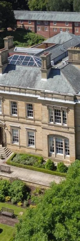 Oulton Hall Hotel, Spa & Golf Resort，位于利兹的酒店
