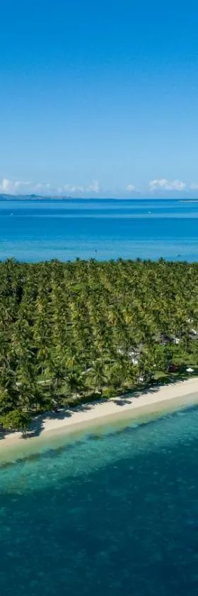 Lomani Island Resort & Spa，位于马洛洛莱莱的酒店