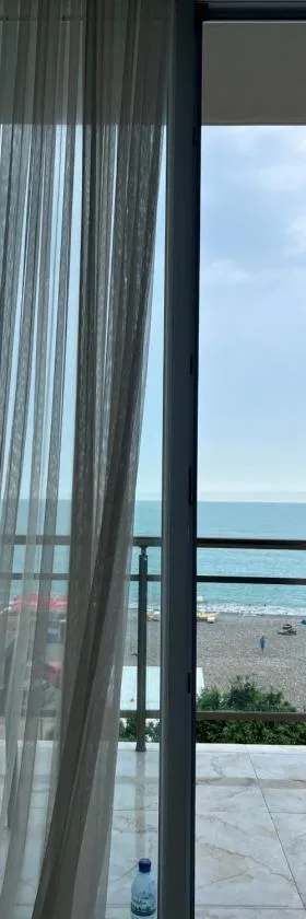 SUNSHINE Hotel Kvariati，位于卡瓦拉提的酒店