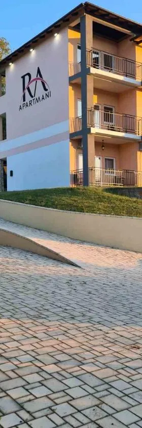 RA Apartmani Vrdnik，位于维尔蒂尼克的酒店