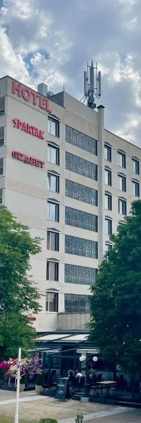 Spa Hotel Spartak，位于桑丹斯基的酒店