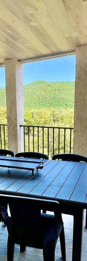 Belle vue des Cévennes，位于科尔比斯的酒店
