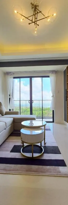 A condo with lake view near Highlands Steakhouse，位于大雅台的酒店