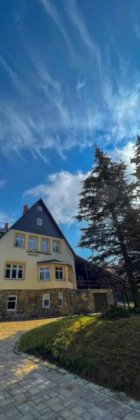 Resort LUFT Sněžník，位于Sněžnik的酒店