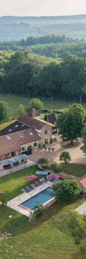 Domaine du Bugassou, Chambres, Table d'hôtes & SPA，位于贝尔韦的酒店